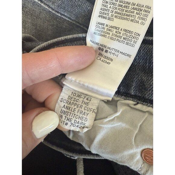 Mother The Scrapper Cuff Ankle Fray Jeans in Unstitched In The Dark Size 27 R2 - Picture 9 of 9